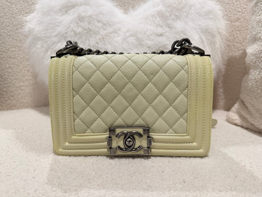 Chanel Classic Flap Sizes Explained: Mini to Jumbo