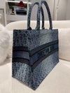 DIOR MEDIUM BOOK TOTE BLUE Denim Dior Oblique Embroidery