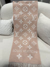 Louis Vuitton Essential scarf M77854