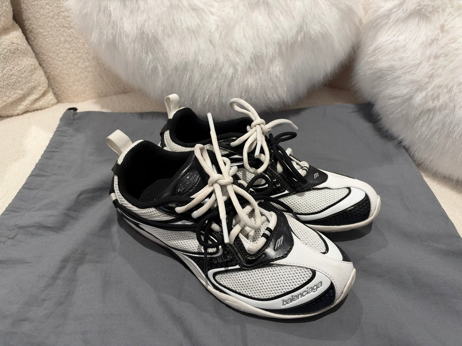 Balenciaga Size 38 Radar Radar Sneakers Black/White