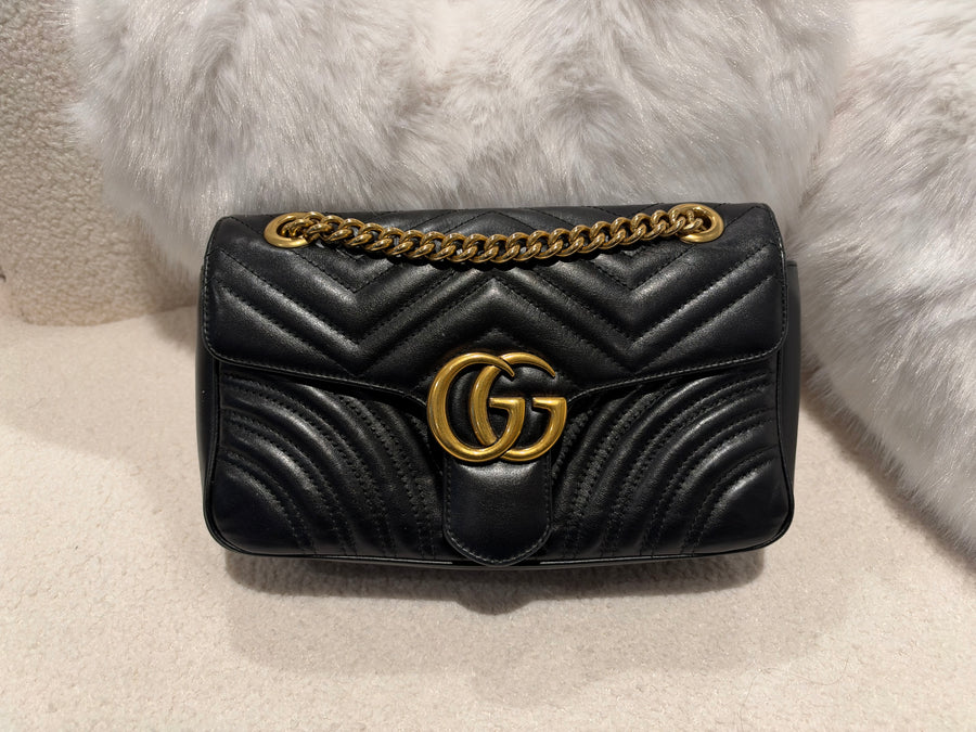 Gucci Medium GG Marmont shoulder Bag Calfskin Black